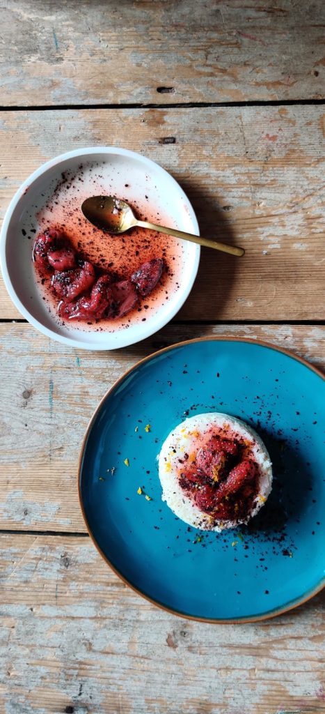 baked labneh with strawberries recipe picture